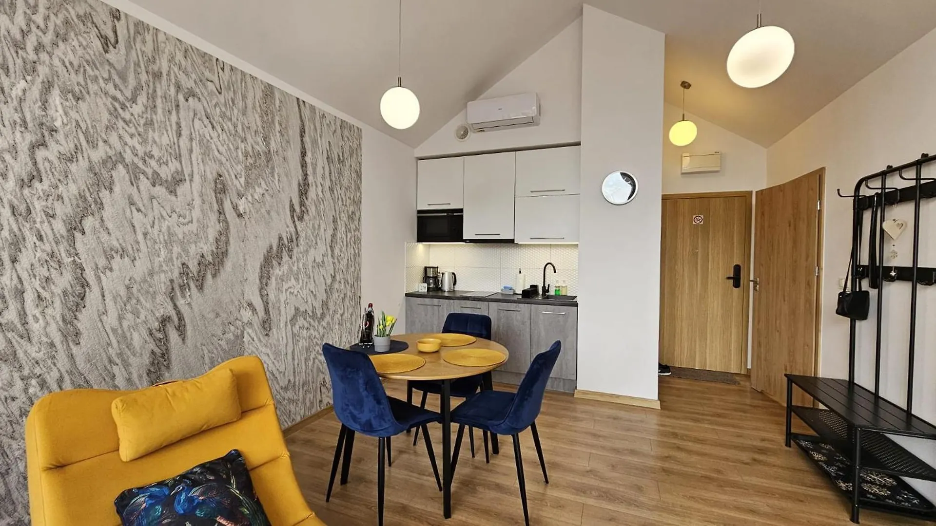 Apartament dla dwojga w Szklarskiej Porębie z widokiem na góry i las Szklarska Poręba